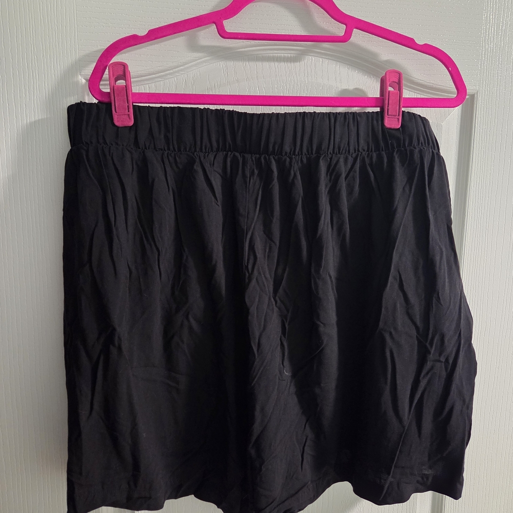 NWT Torrid 3.5 Inch Challis Short- Size 3x - Picture 6 of 9